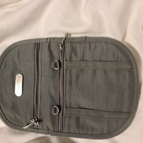 Baggallini On The Go Convertible Belt Waist Mini Purse Clutch Gray - Picture 3 of 4